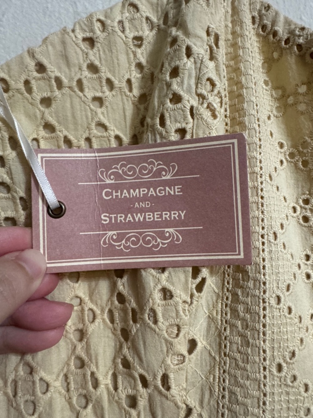 CHAMPAGNE & STRAWBERRY Spaghetti Strap Eyelet Lace Kids Dress in Cream Size M NW - Picture 7 of 7